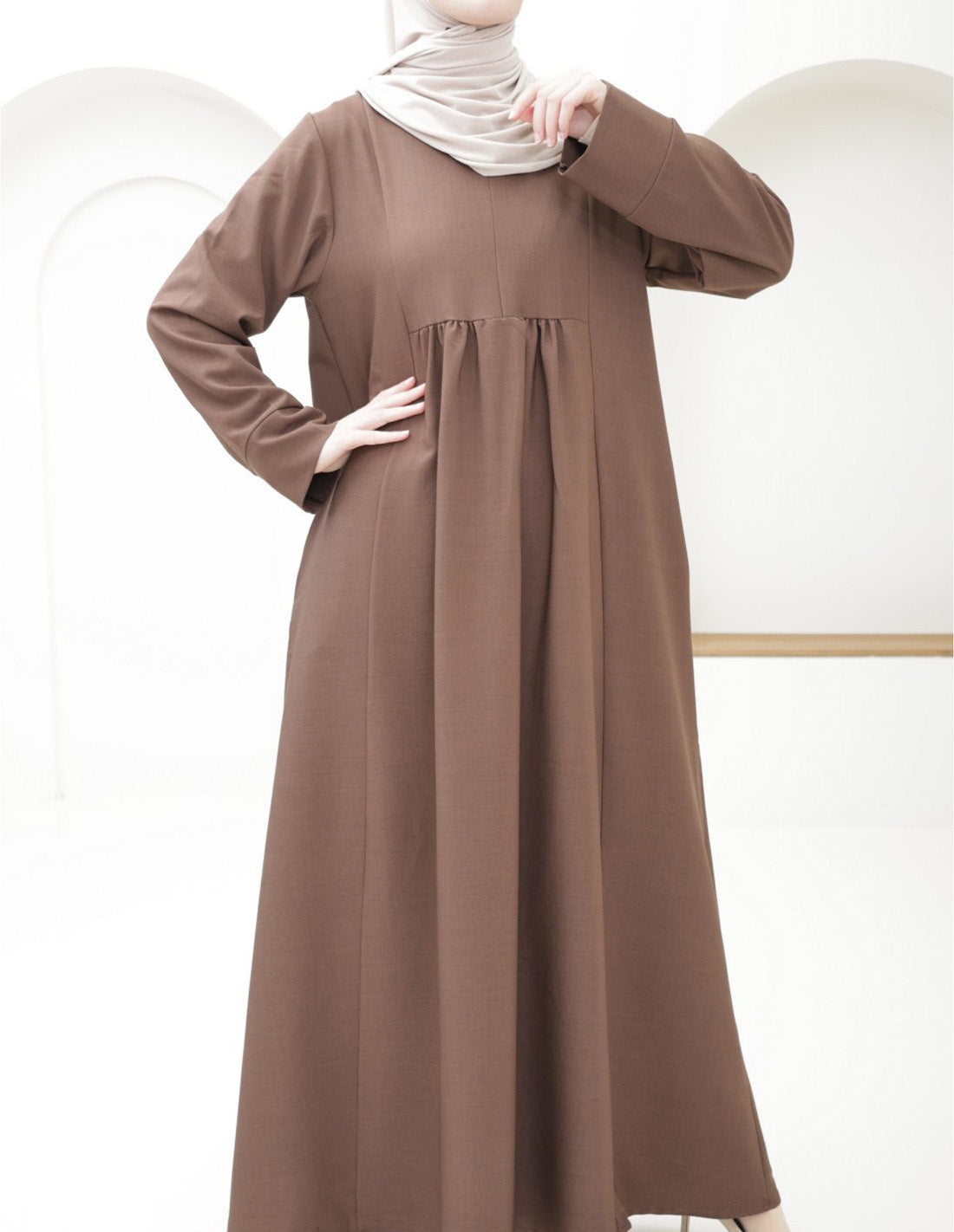 Ladies' Comfortable and Stylish Flared Skirt Front-zip Dress-Brown