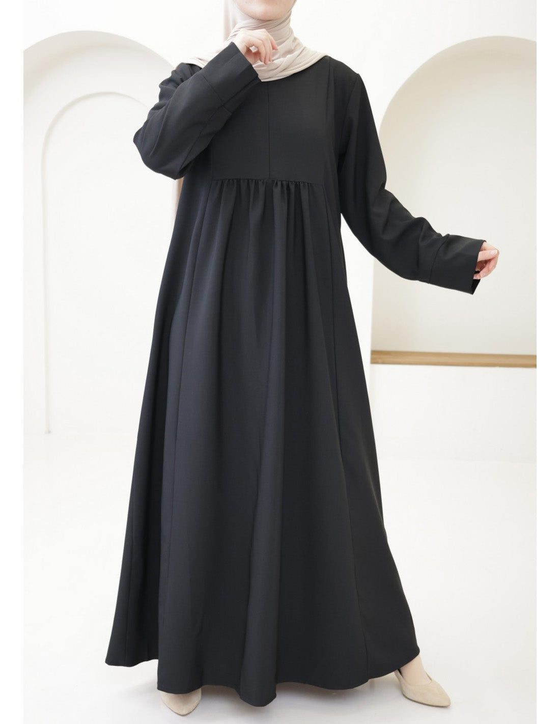 Ladies' Comfortable and Stylish Flared Skirt Front-zip Dress-Black