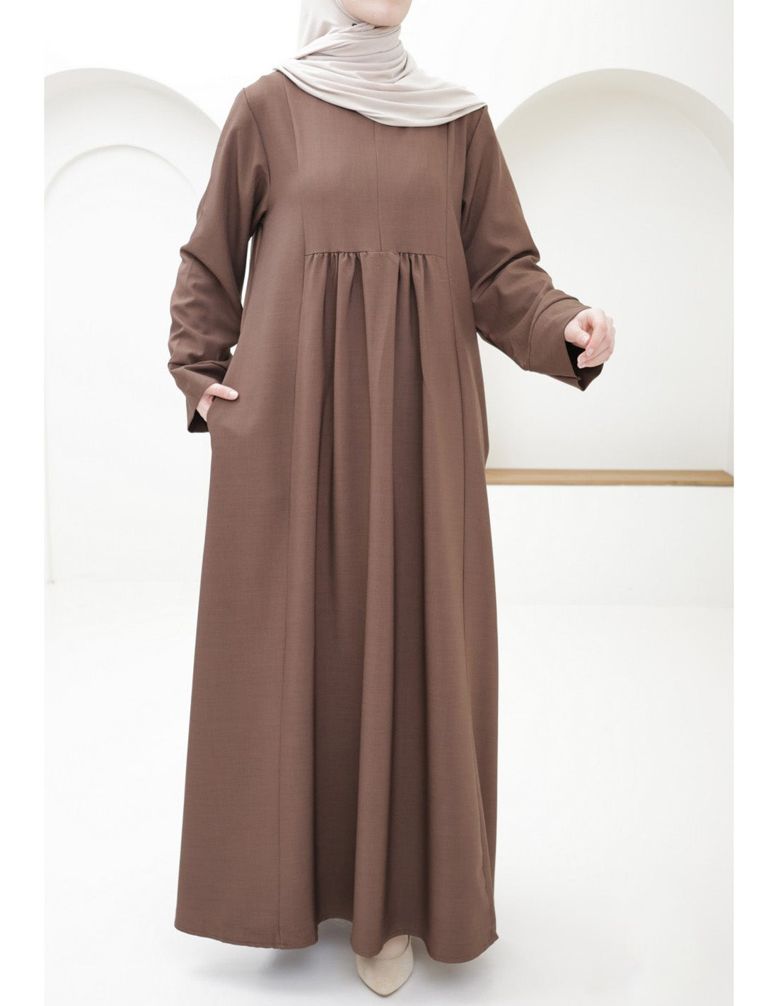 Ladies' Comfortable and Stylish Flared Skirt Front-zip Dress-Brown