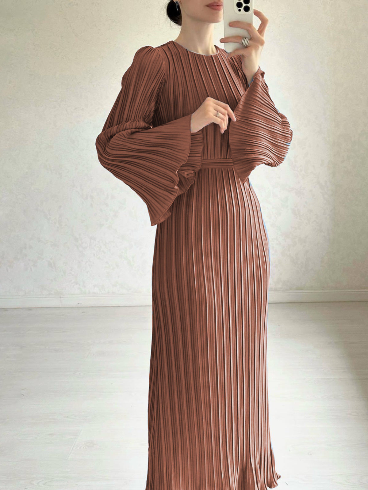 Women's Pleated Flared-sleeved Mixi Dress