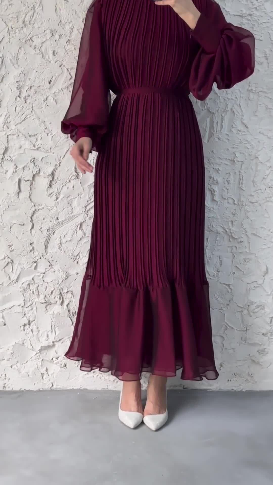 Women's Fishtail Pleated Maxi Dress
