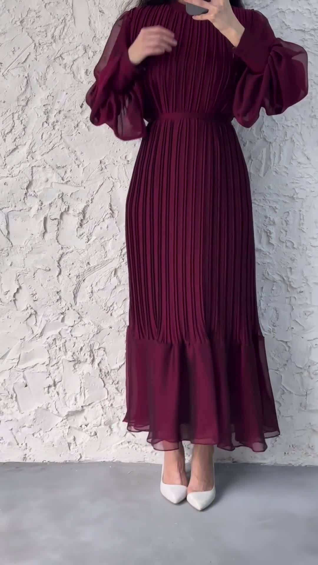 Women's Fishtail Pleated Maxi Dress