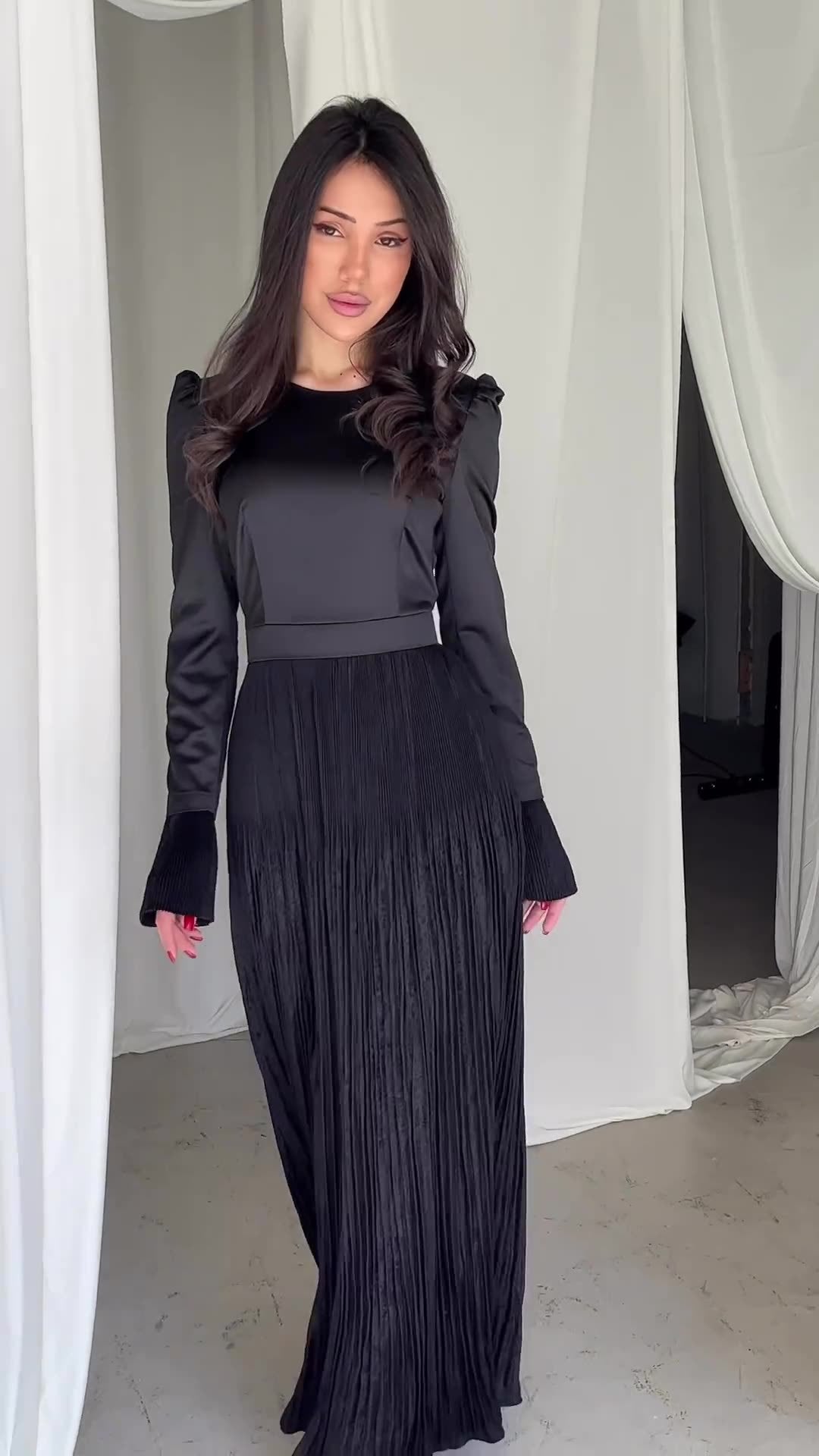 Pressed Waist-cinching Long-sleeved Oversized Dress
