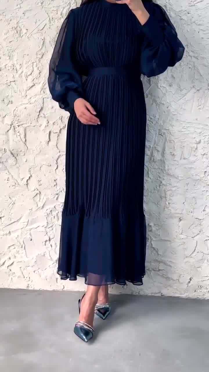 Women's Fishtail Pleated Maxi Dress
