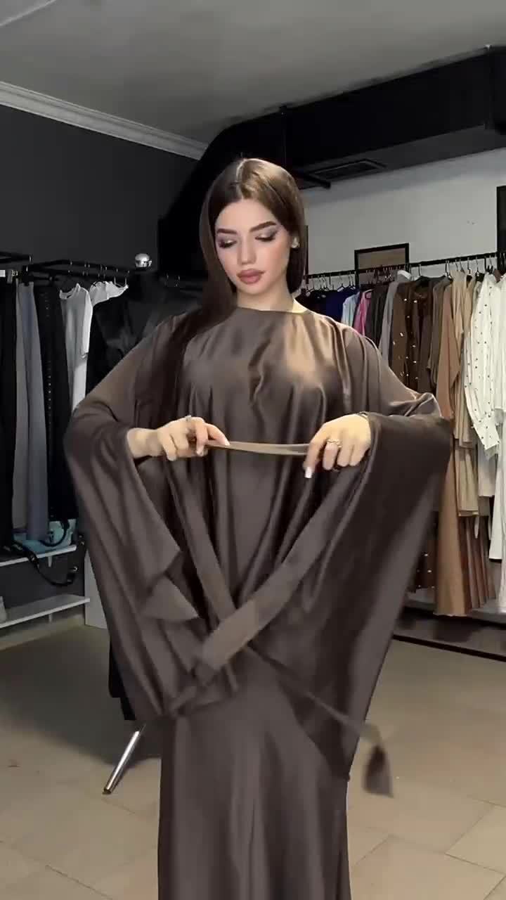 Lace-up Waist Roundneck Long-sleeved Suit Dress
