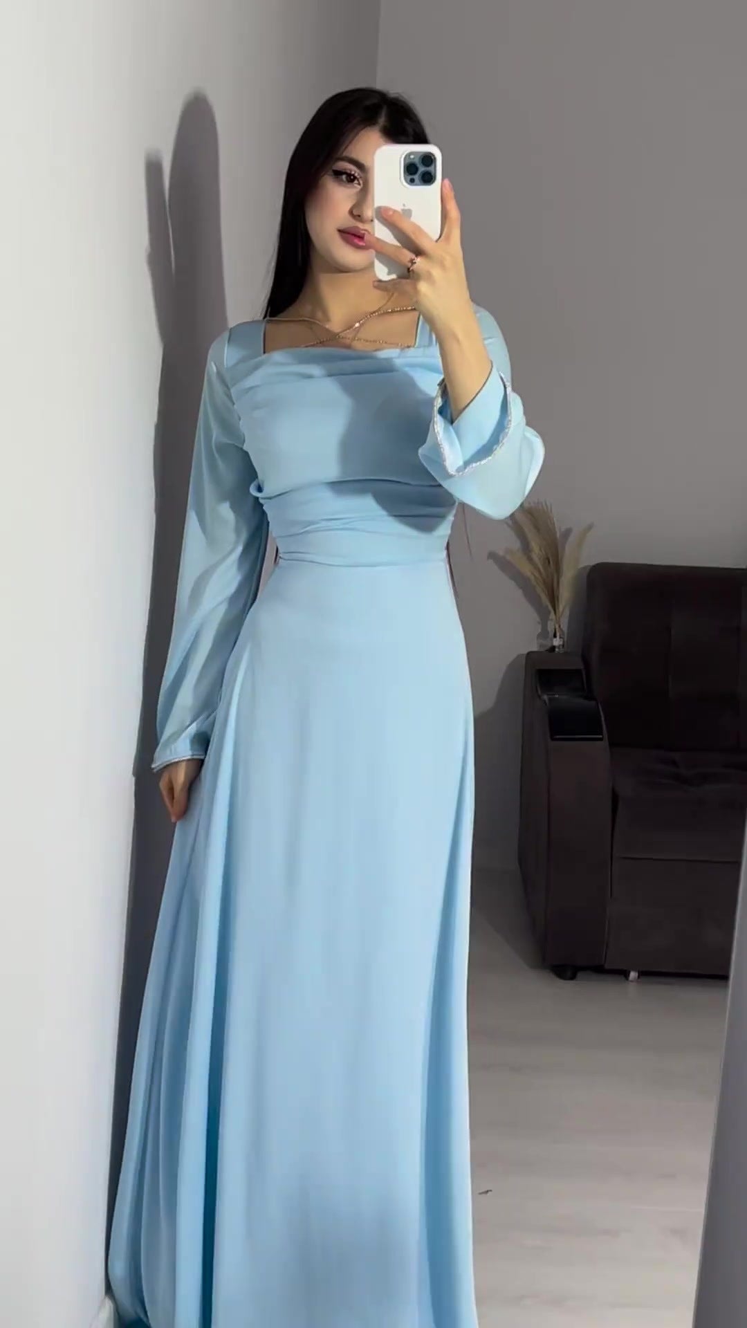 Diamond-encrusted Long-sleeved Satin Slim Dress