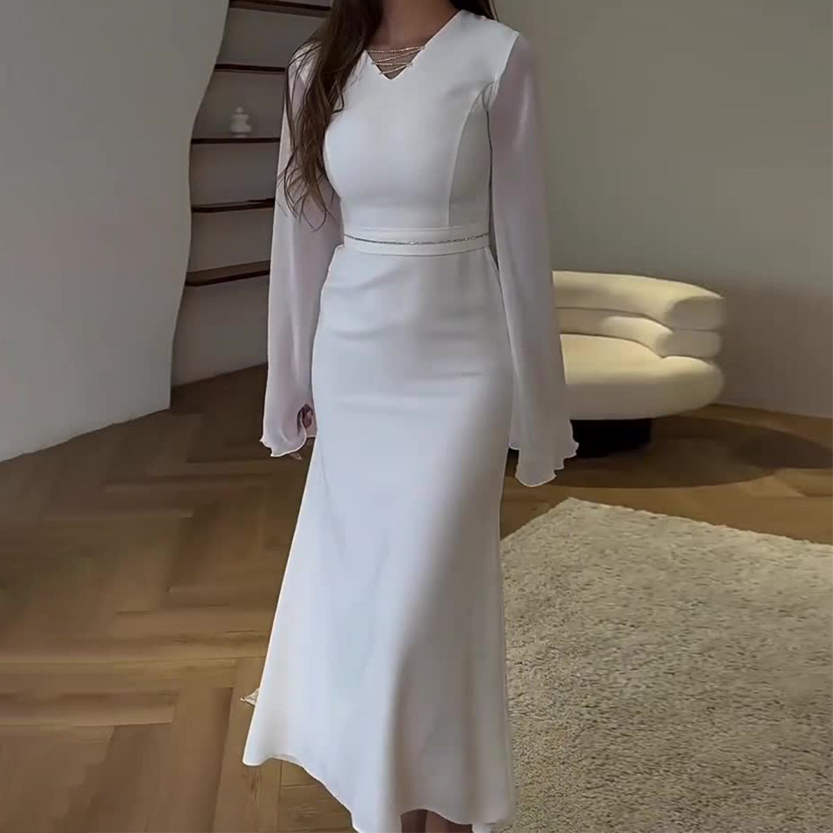 Women's V-neck Long-sleeved Dress
