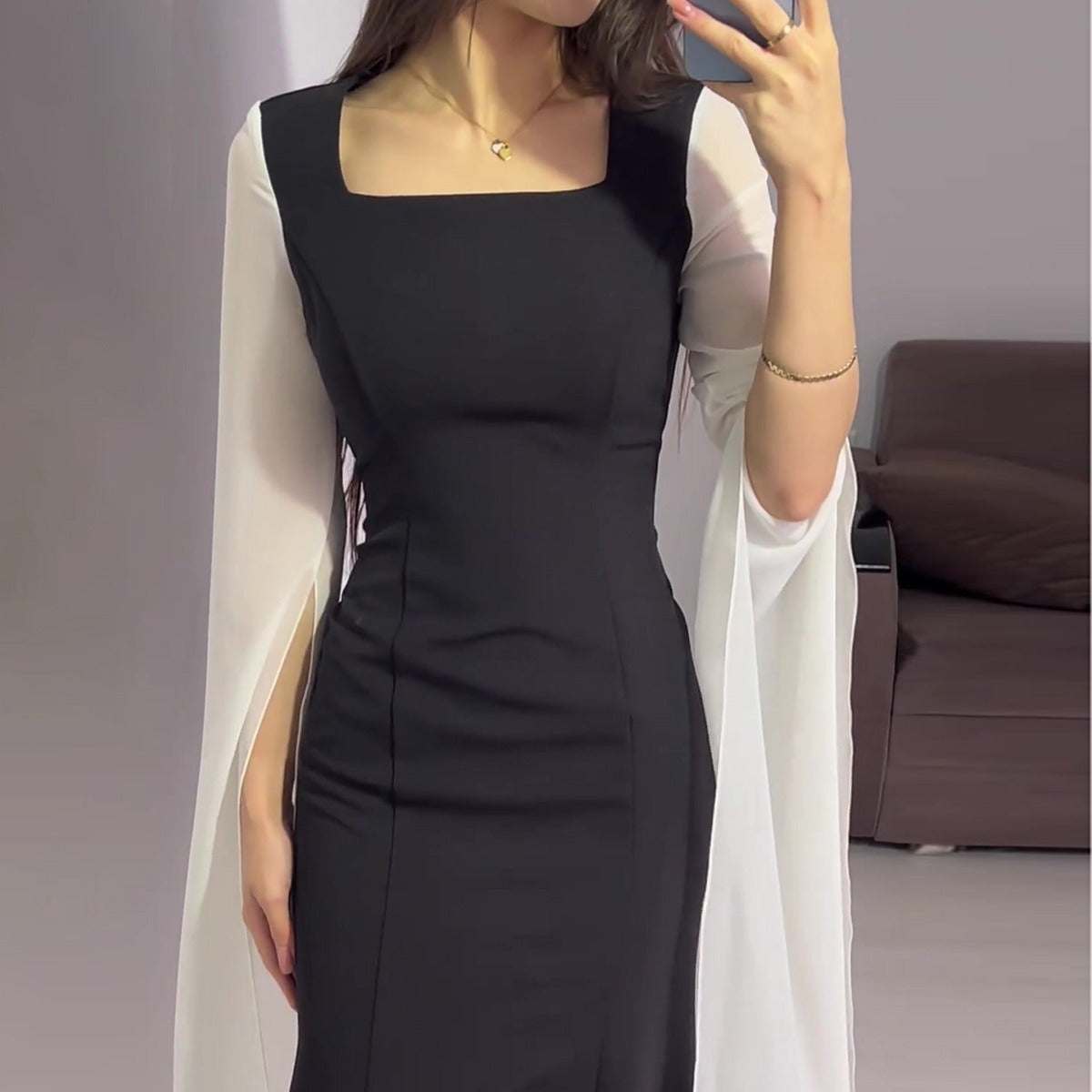 Dolman's Sleeves Cinched in The Waist and Patchwork Dress
