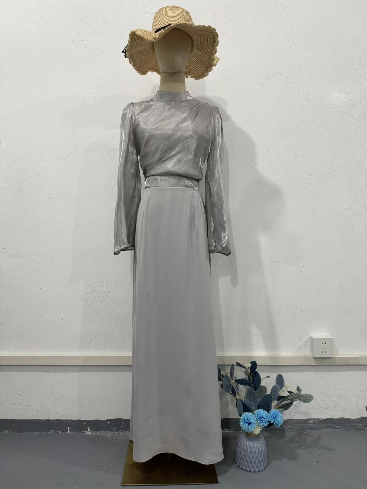 Half-high Neck Flared Sleeve Waist-cinching Hip Dress