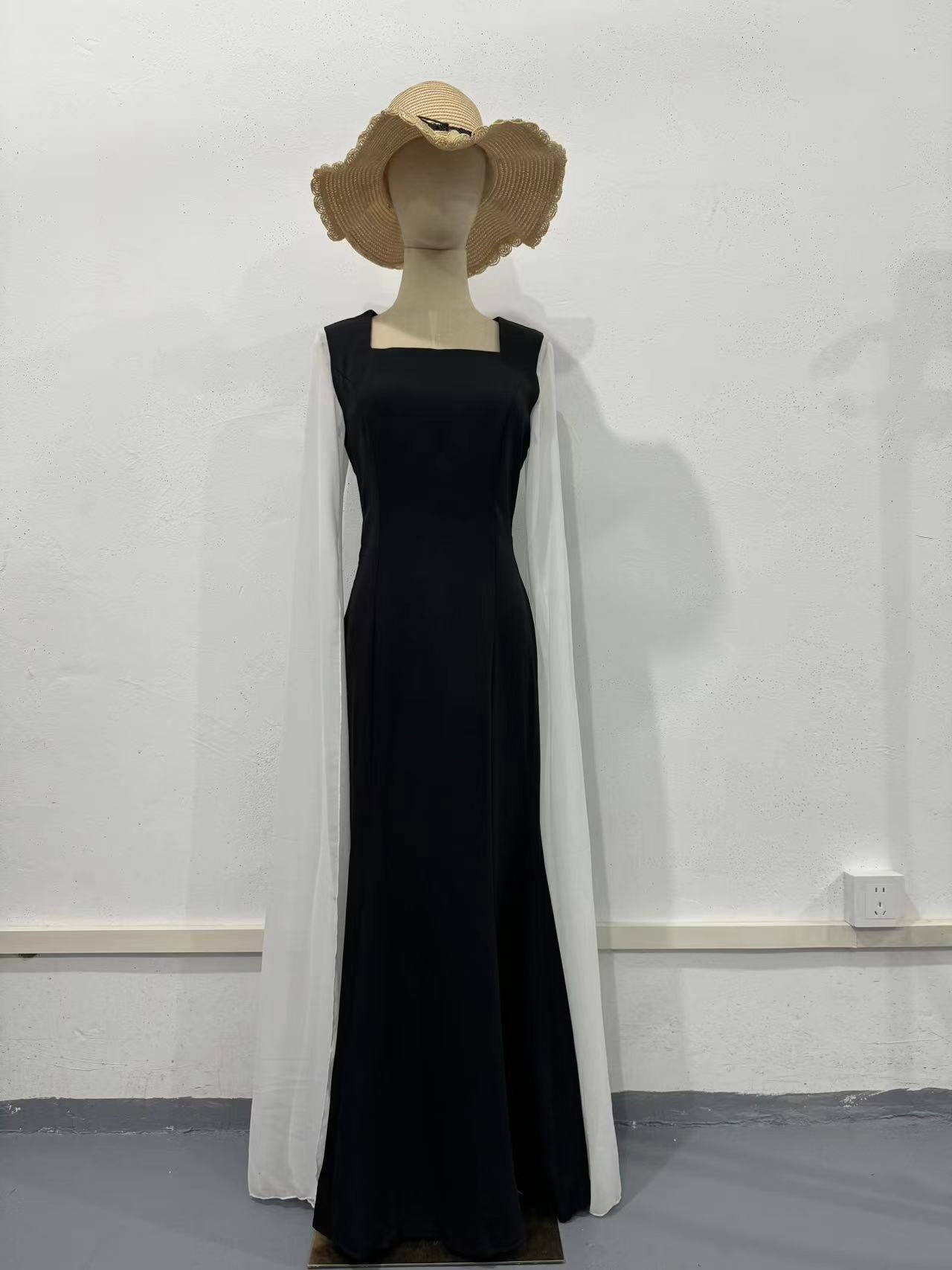 Dolman's Sleeves Cinched in The Waist and Patchwork Dress