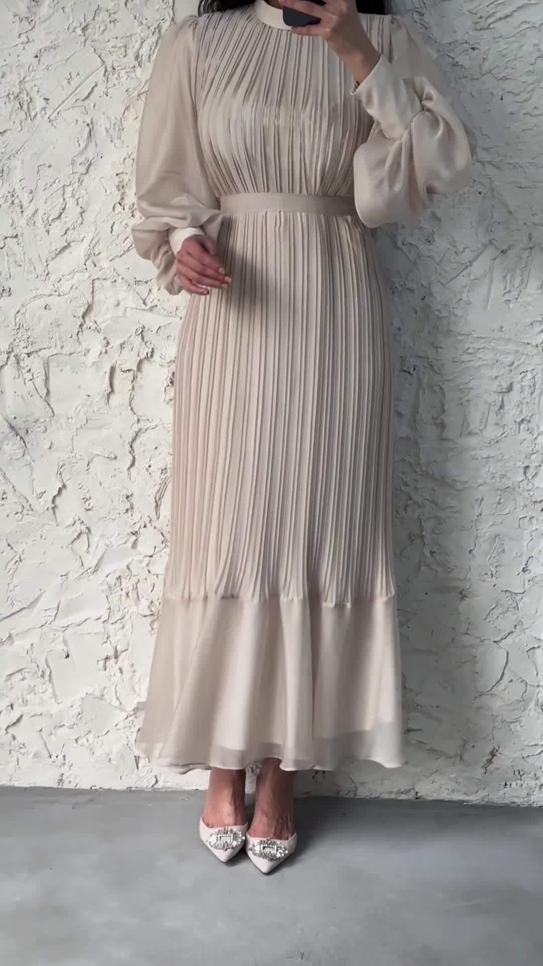 Women's Fishtail Pleated Maxi Dress