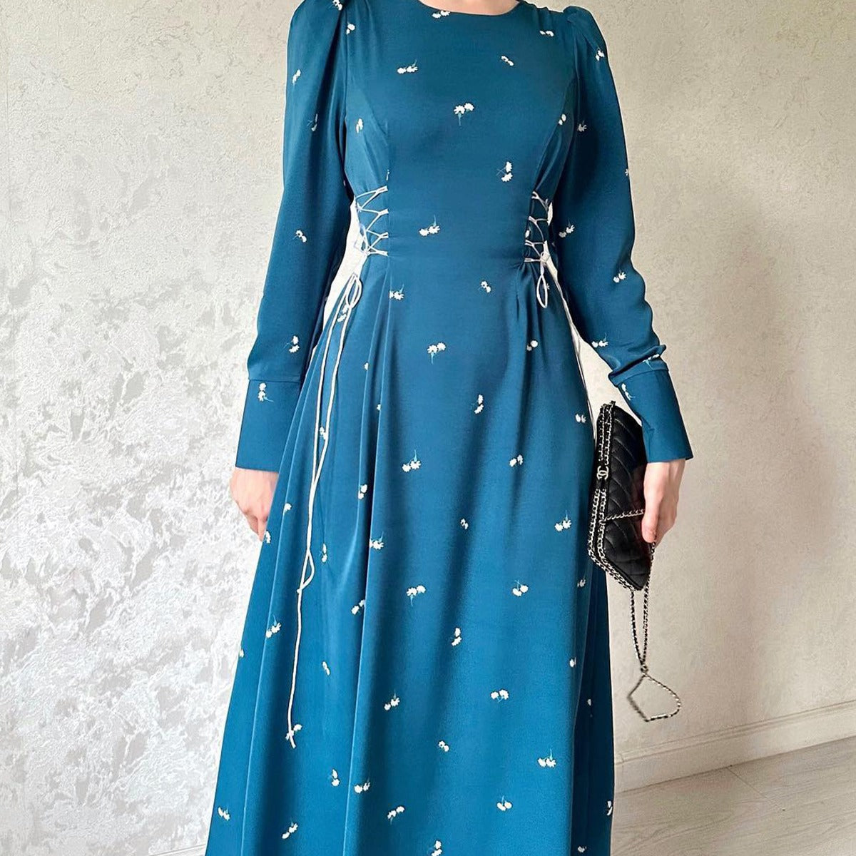 Women's Long Waist-cinching Dresses