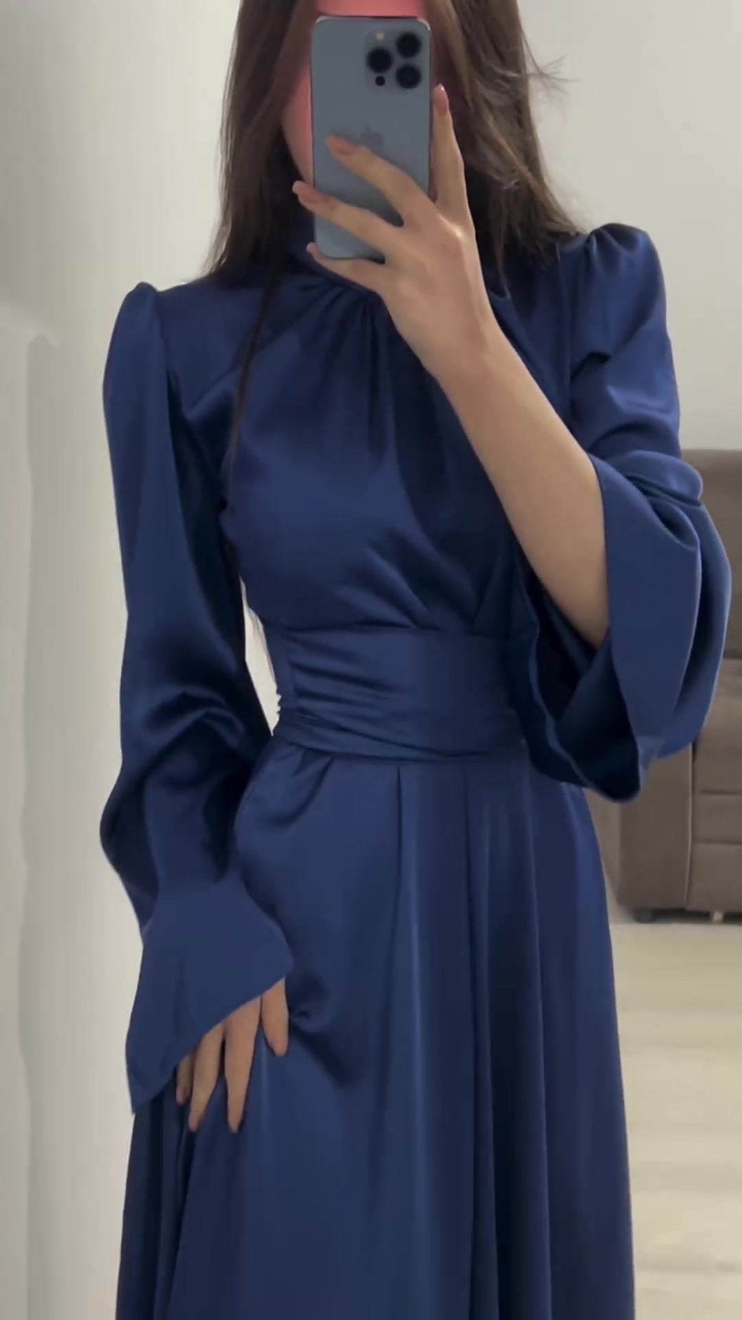 Women's Waist-cinching Slim Strappy Long-sleeved Dresses