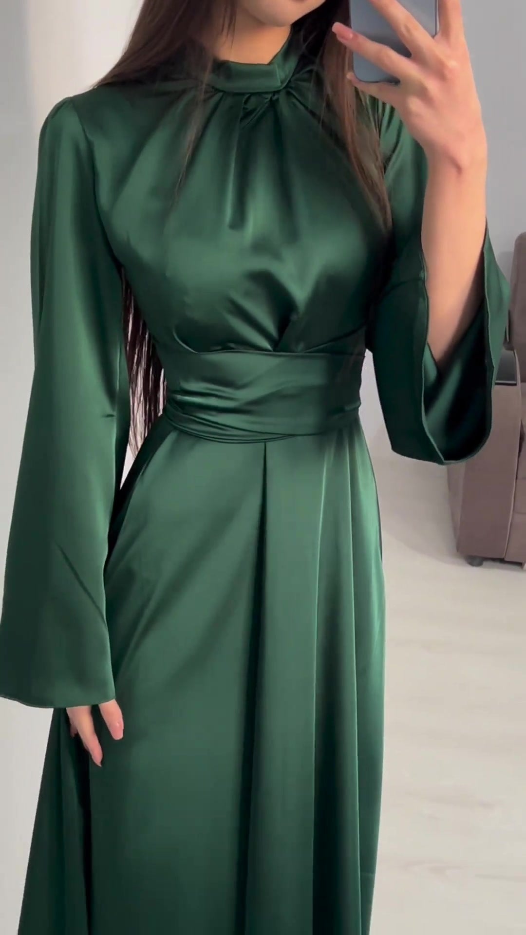 Women's Waist-cinching Slim Strappy Long-sleeved Dresses