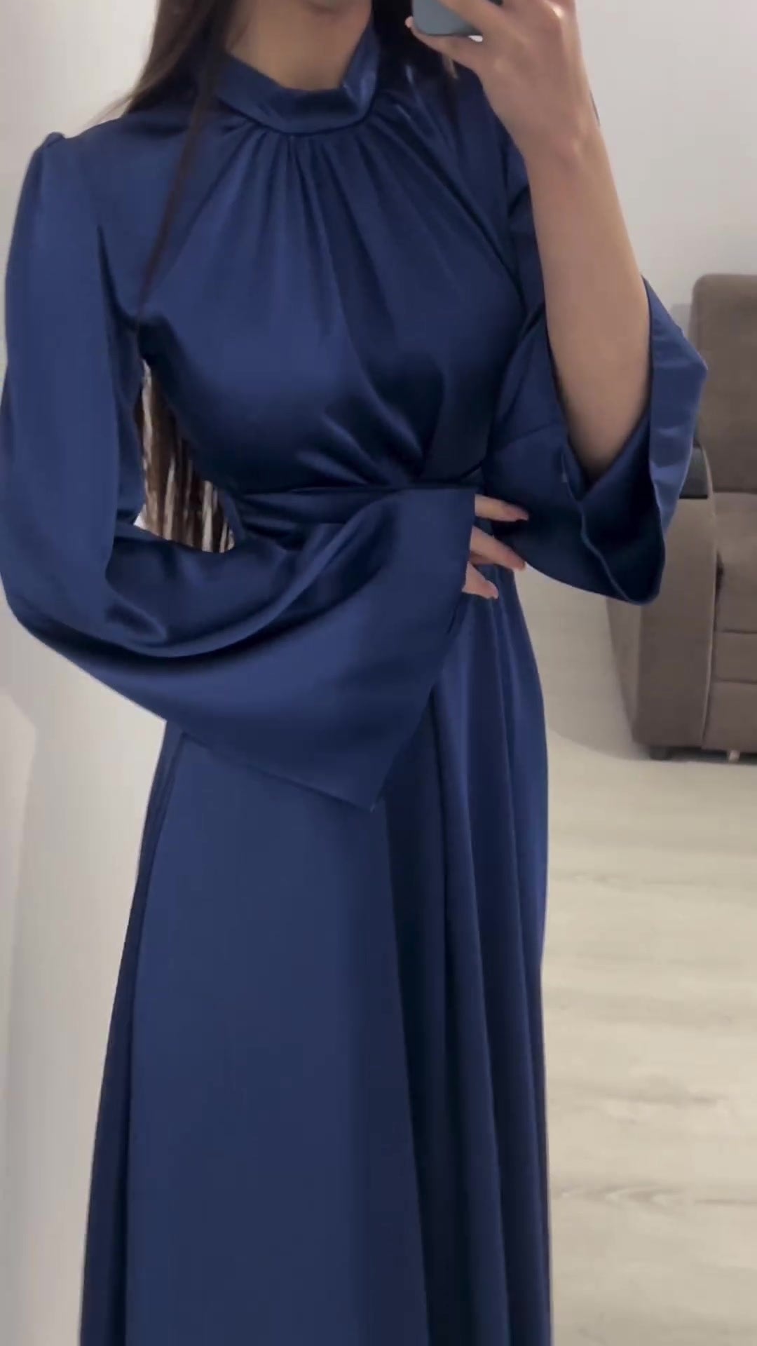 Women's Waist-cinching Slim Strappy Long-sleeved Dresses