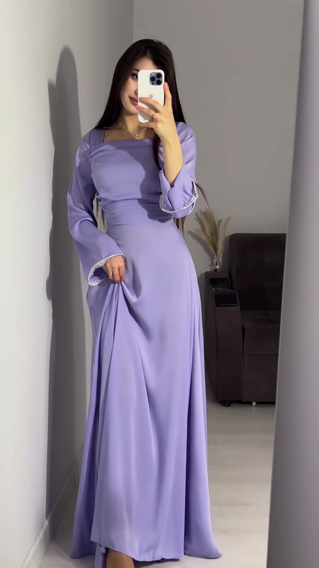 Diamond-encrusted Long-sleeved Satin Slim Dress