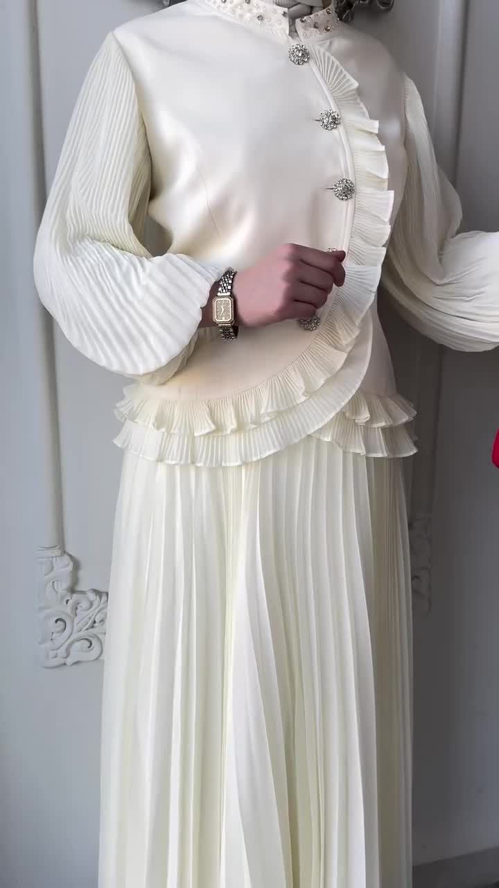 Fungus-trimmed Subpleated Loose Skirt Set