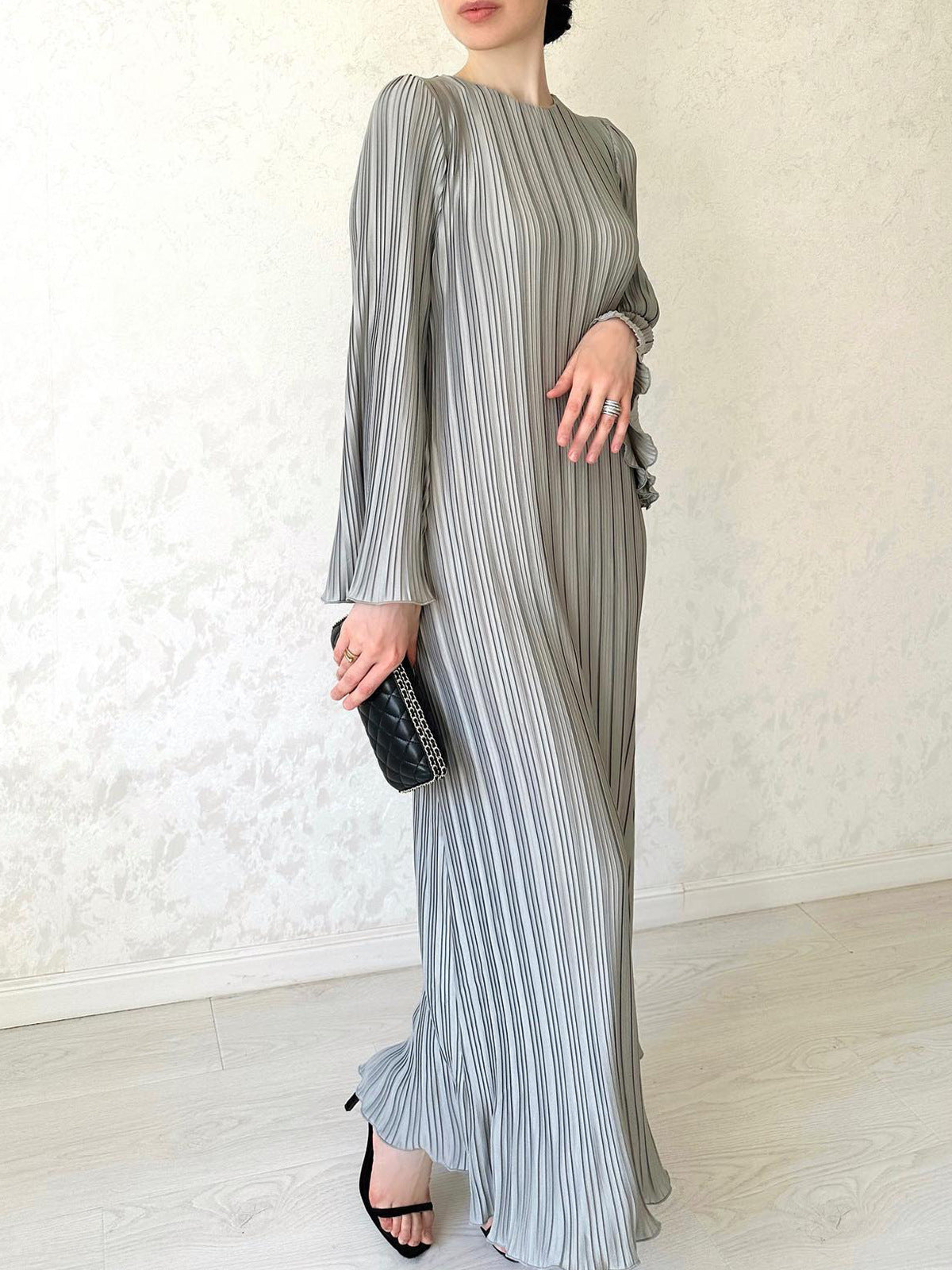 Women's Pleated Flared-sleeved Mixi Dress
