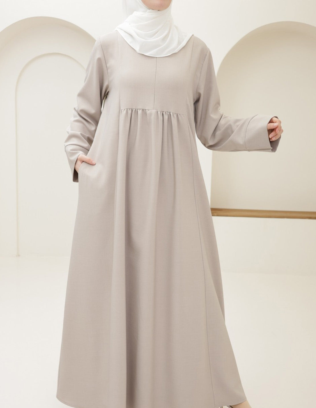 Ladies' Comfortable and Stylish Flared Skirt Front-zip Dress-Greige