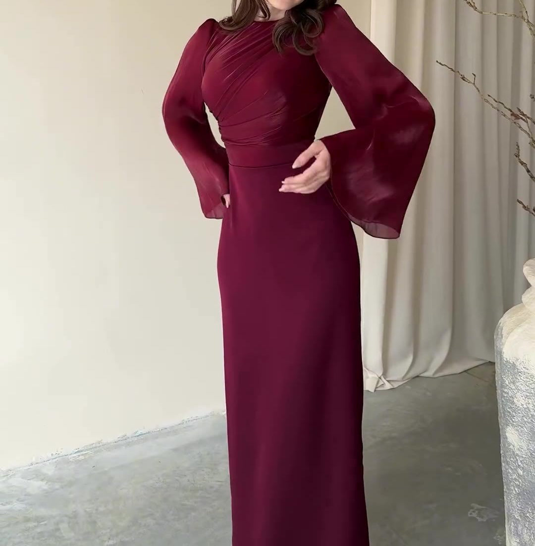 Solid Color Waist Cinched Hip Long Sleeve Dress