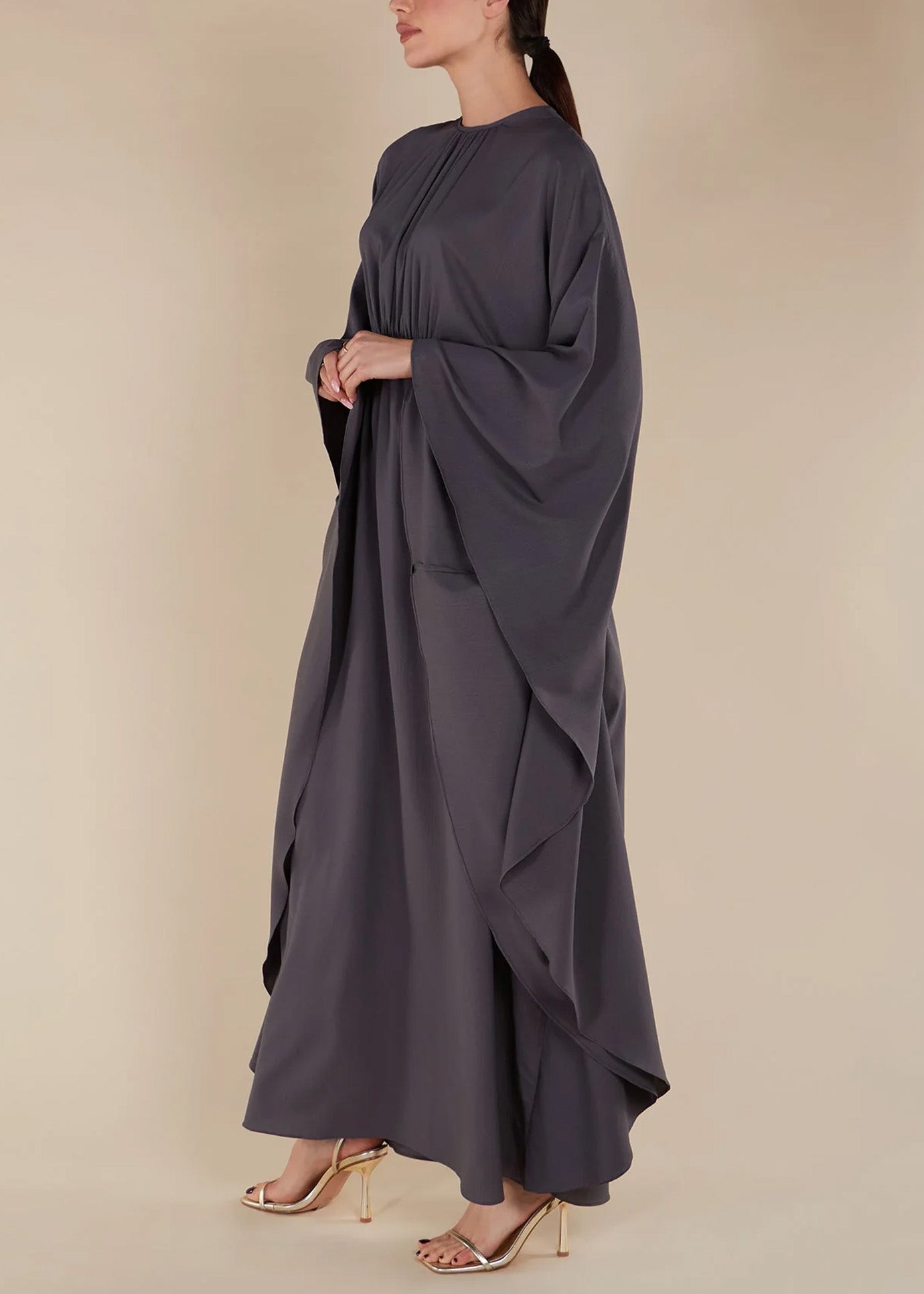 Solid Color Front Pleated Design Abaya for Women