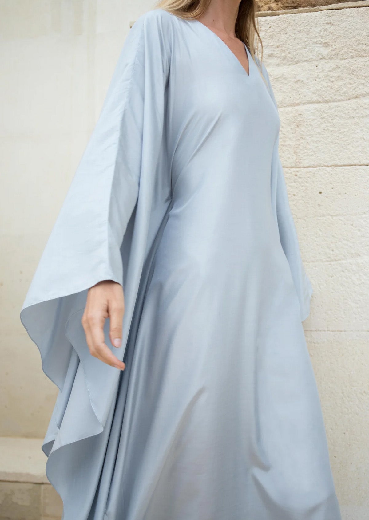 Elegant Casual Solid Color Small V-Neck Design Women's Abaya Dress-Blue